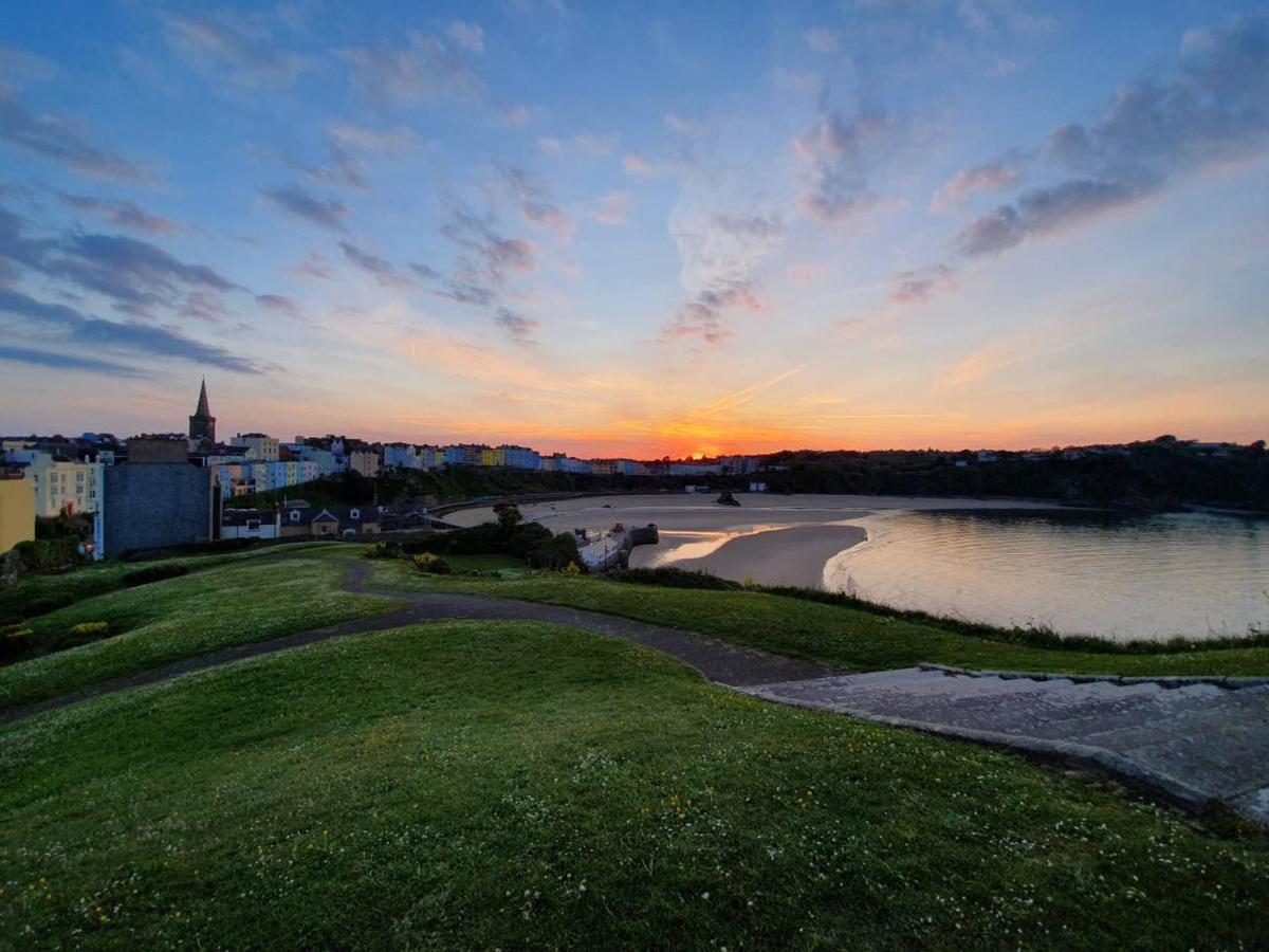 Stylish Flat In Central Tenby & Free Parking Exterior foto